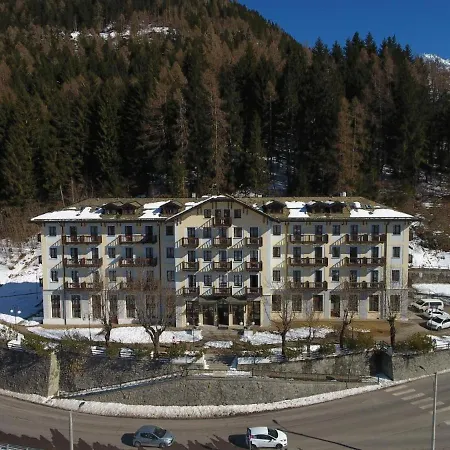 Palace Pontedilegno *